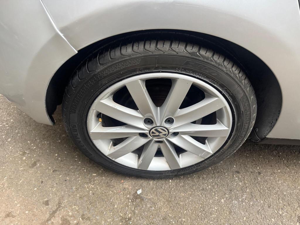 Volkswagen Golf 2.0 TDI GT DSG Euro 5 5dr