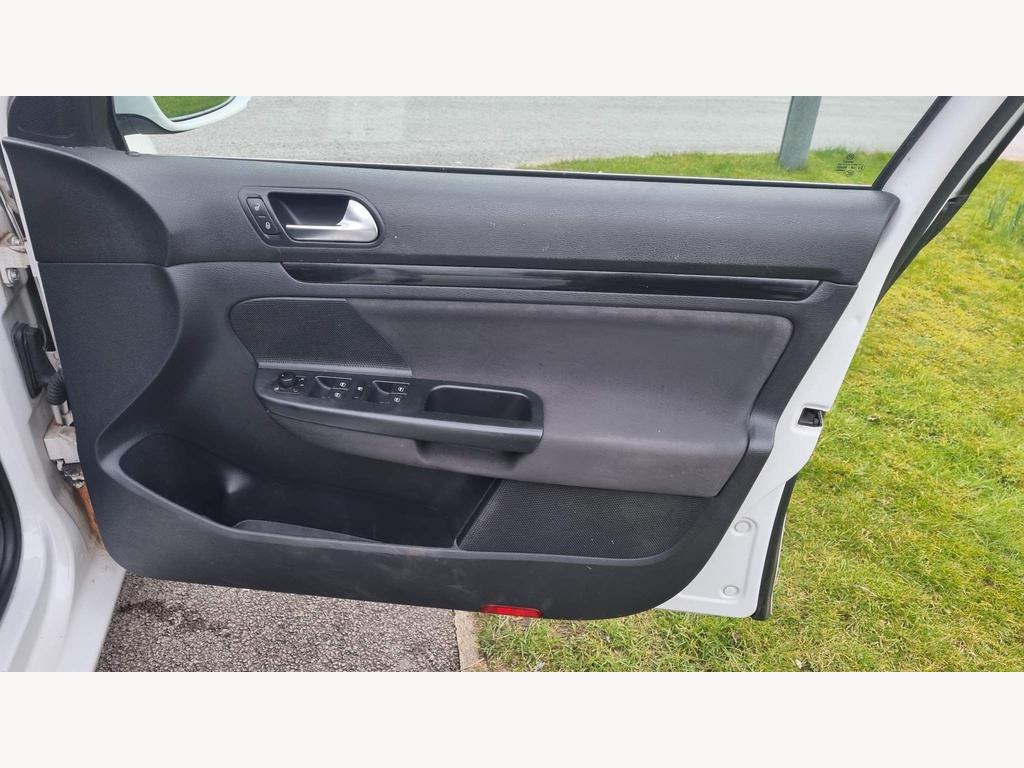 Volkswagen Golf 1.6 TDI SE 5dr