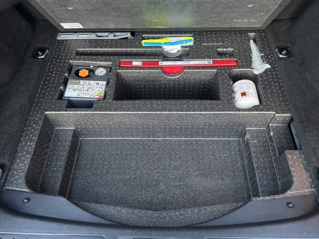 Land Rover Range Rover Evoque 2.2 SD4 Pure Tech Auto 4WD Euro 5 (s/s) 5dr