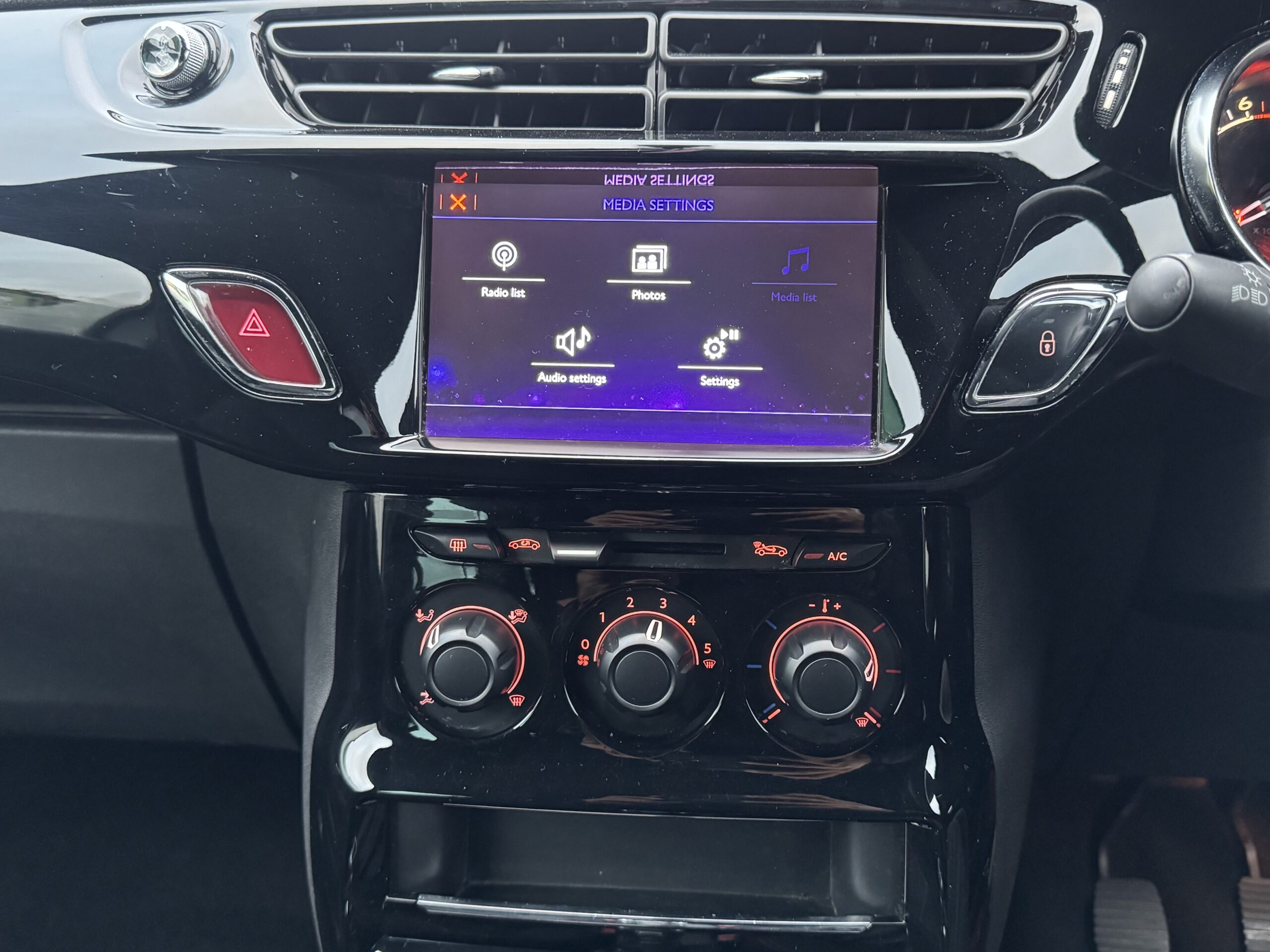 DS AUTOMOBILES DS 3 1.2 PureTech DStyle Euro 6 3dr