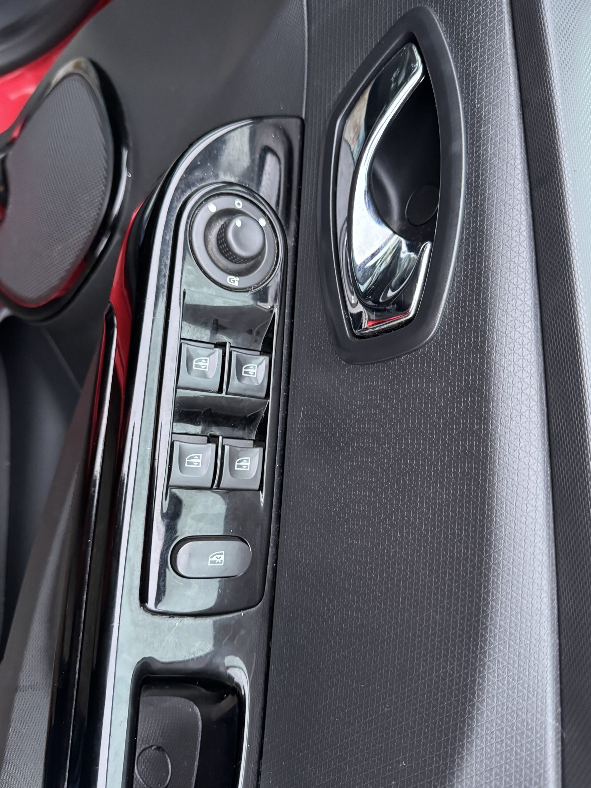 Renault Clio 0.9 TCe Dynamique S MediaNav Euro 5 (s/s) 5dr ULEZ