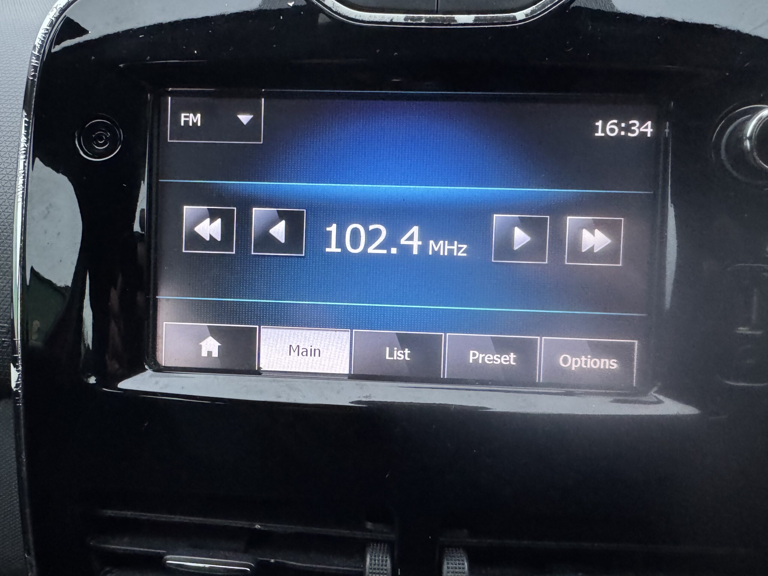 Renault Clio 0.9 TCe Dynamique S MediaNav Euro 5 (s/s) 5dr ULEZ