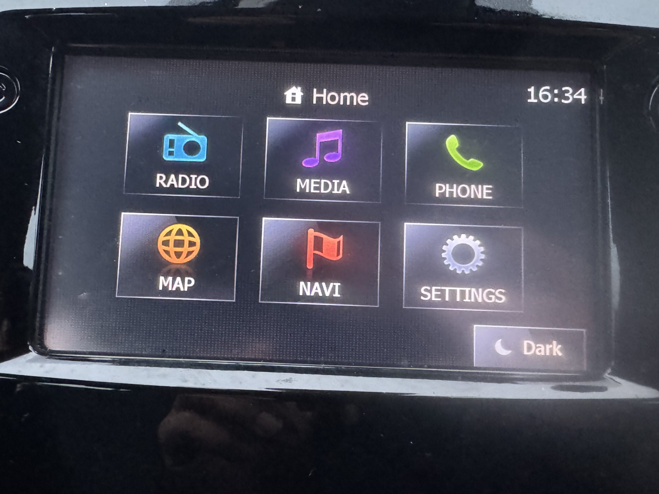 Renault Clio 0.9 TCe Dynamique S MediaNav Euro 5 (s/s) 5dr ULEZ