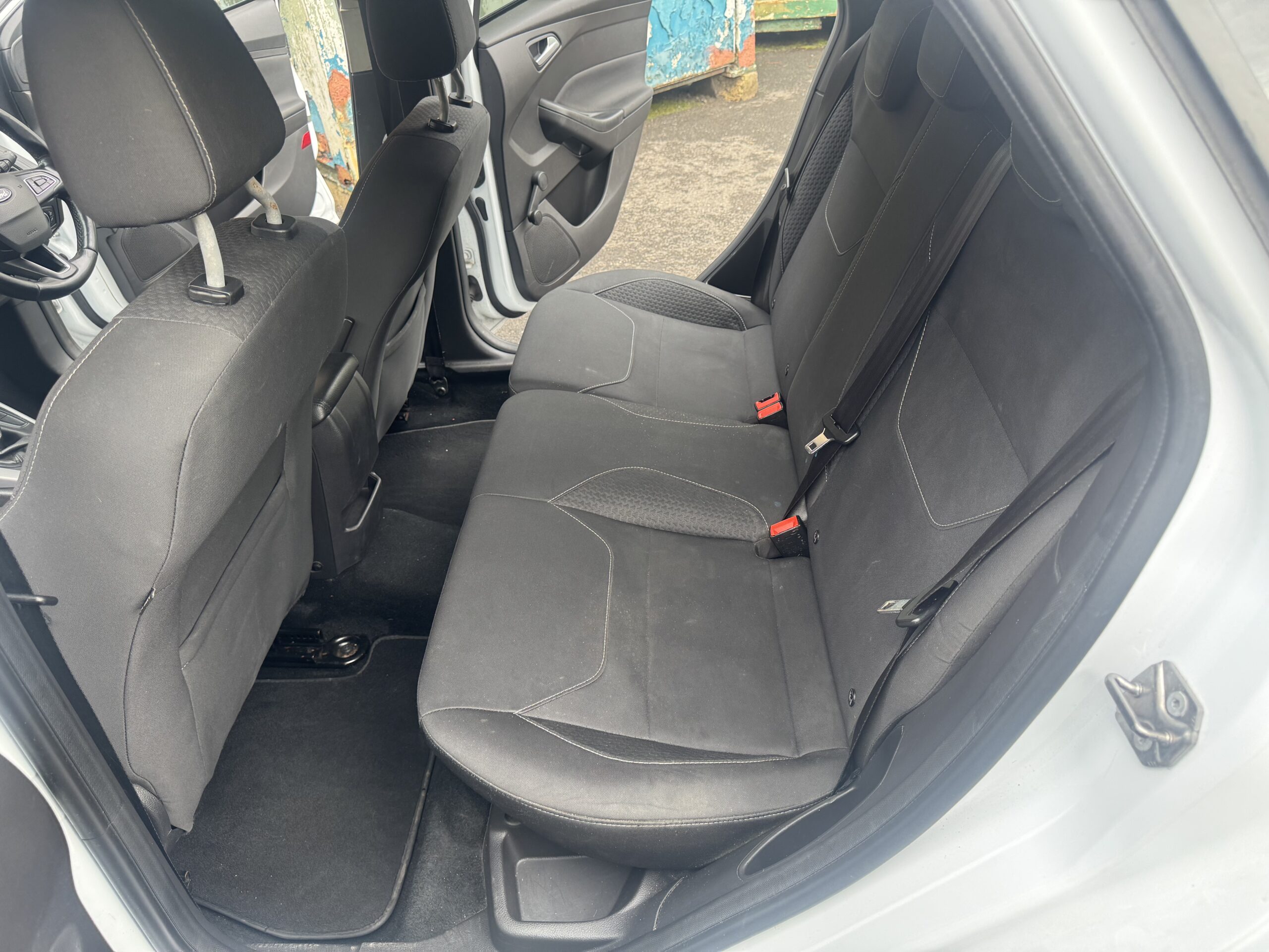 Ford Focus 1.0T EcoBoost Zetec Euro 6 (s/s) 5dr