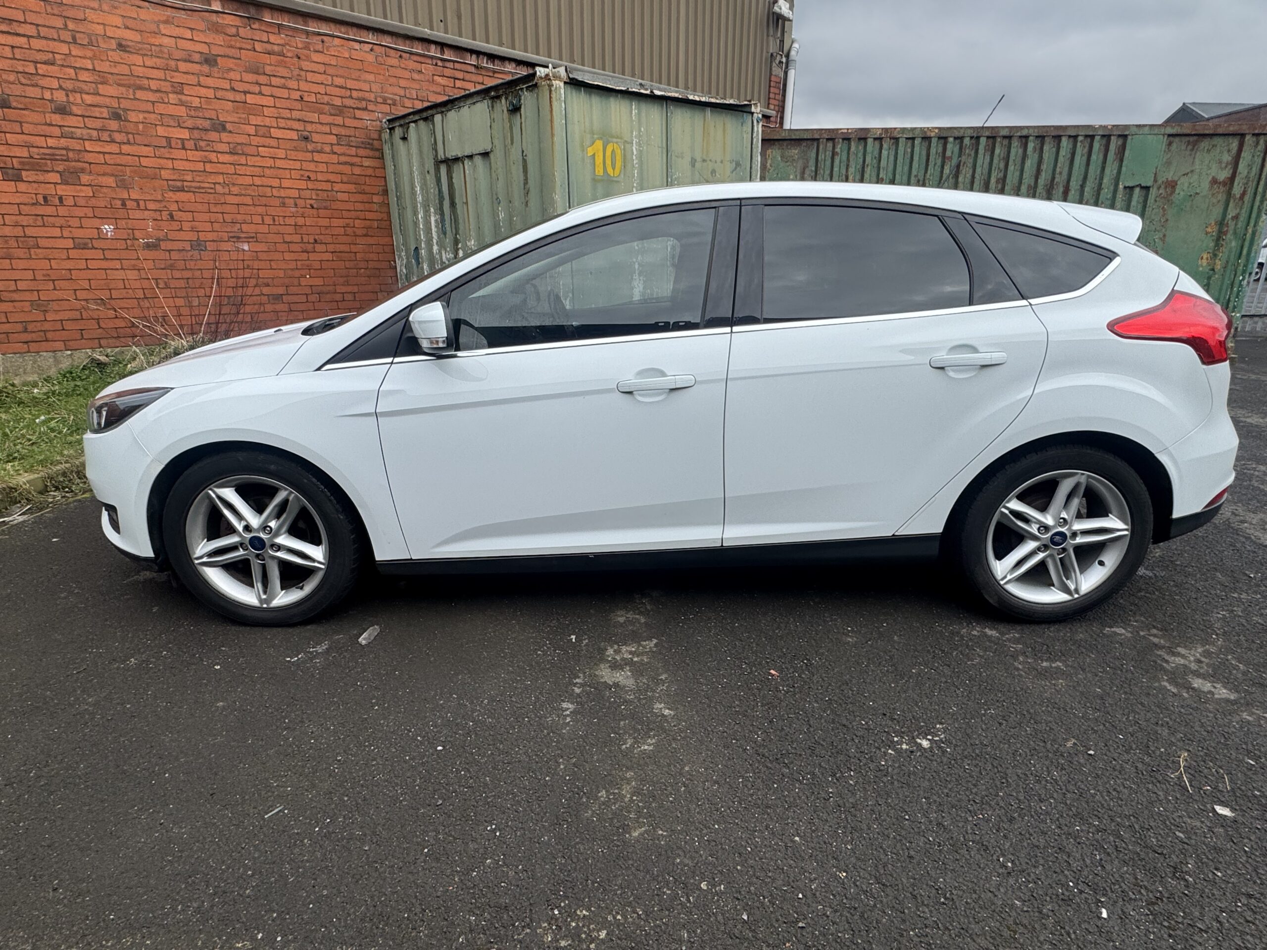 Ford Focus 1.0T EcoBoost Zetec Euro 6 (s/s) 5dr
