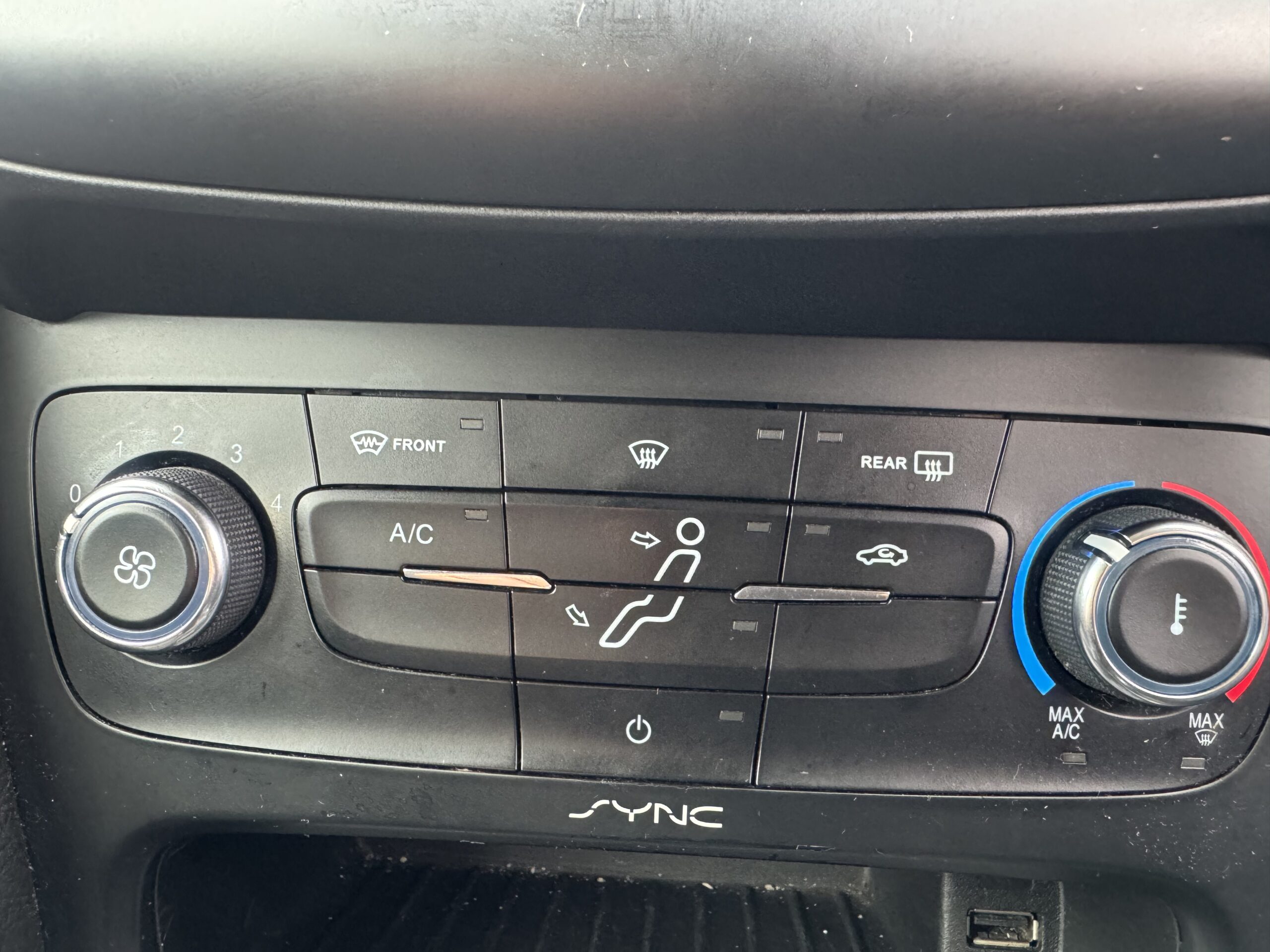 Ford Focus 1.0T EcoBoost Zetec Euro 6 (s/s) 5dr