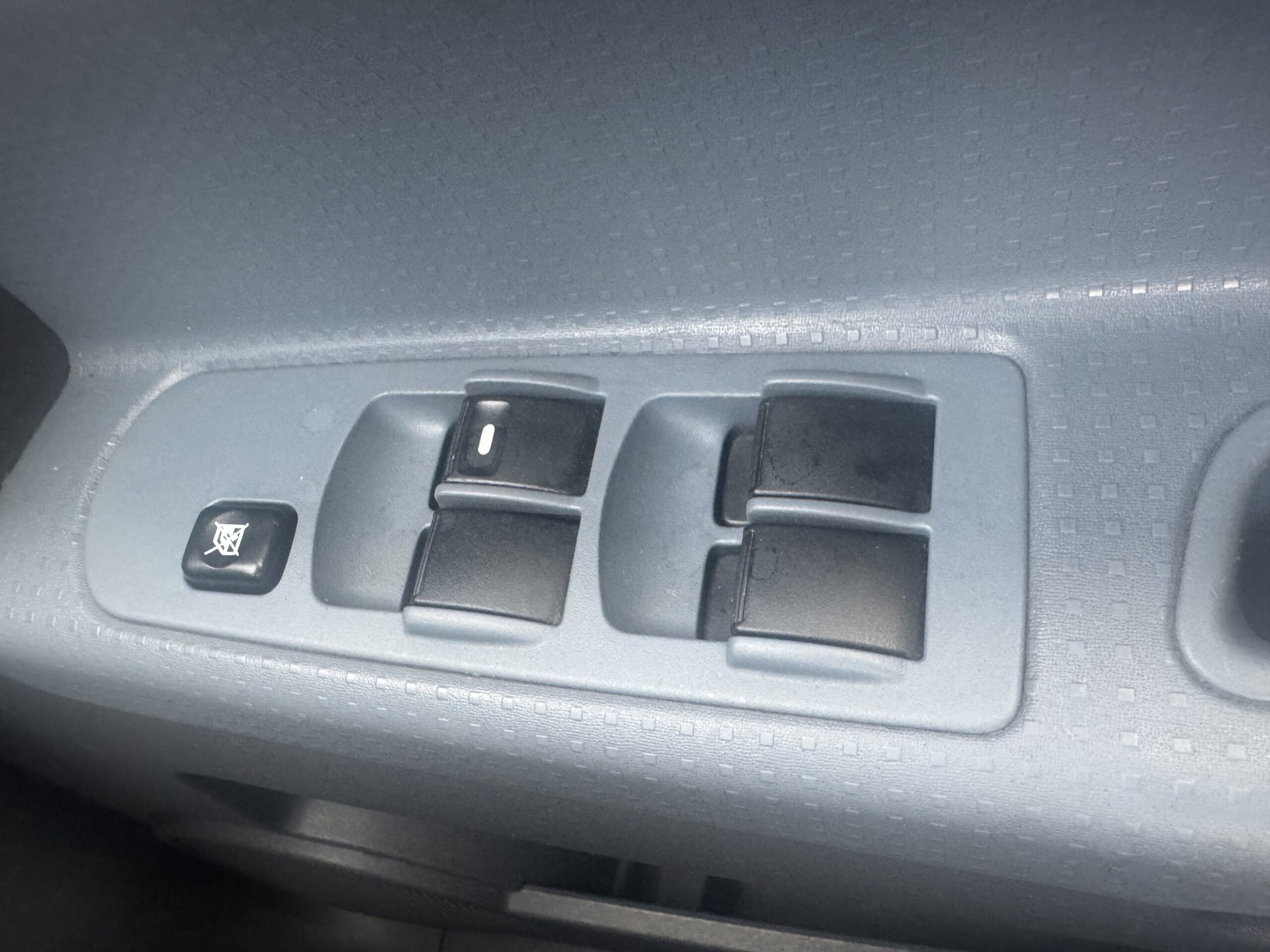 Mitsubishi Colt 1.1 Equippe 5dr PK54KKO  2004 (54)  104,651 miles Petrol Manual Blue Car ULEZ