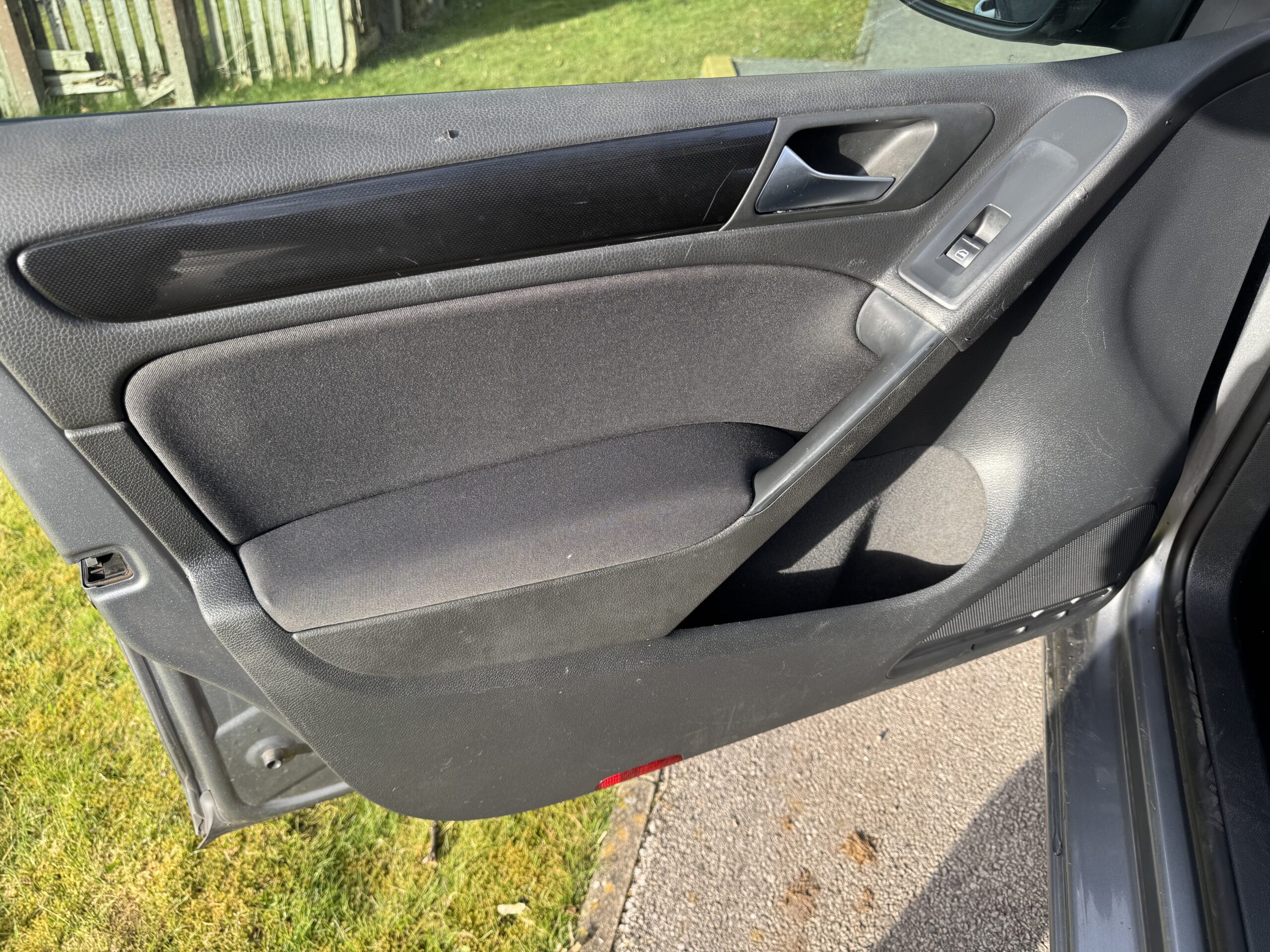 Volkswagen Golf 1.6 TDI BlueMotion Tech Match Euro 5 (s/s) 5dr