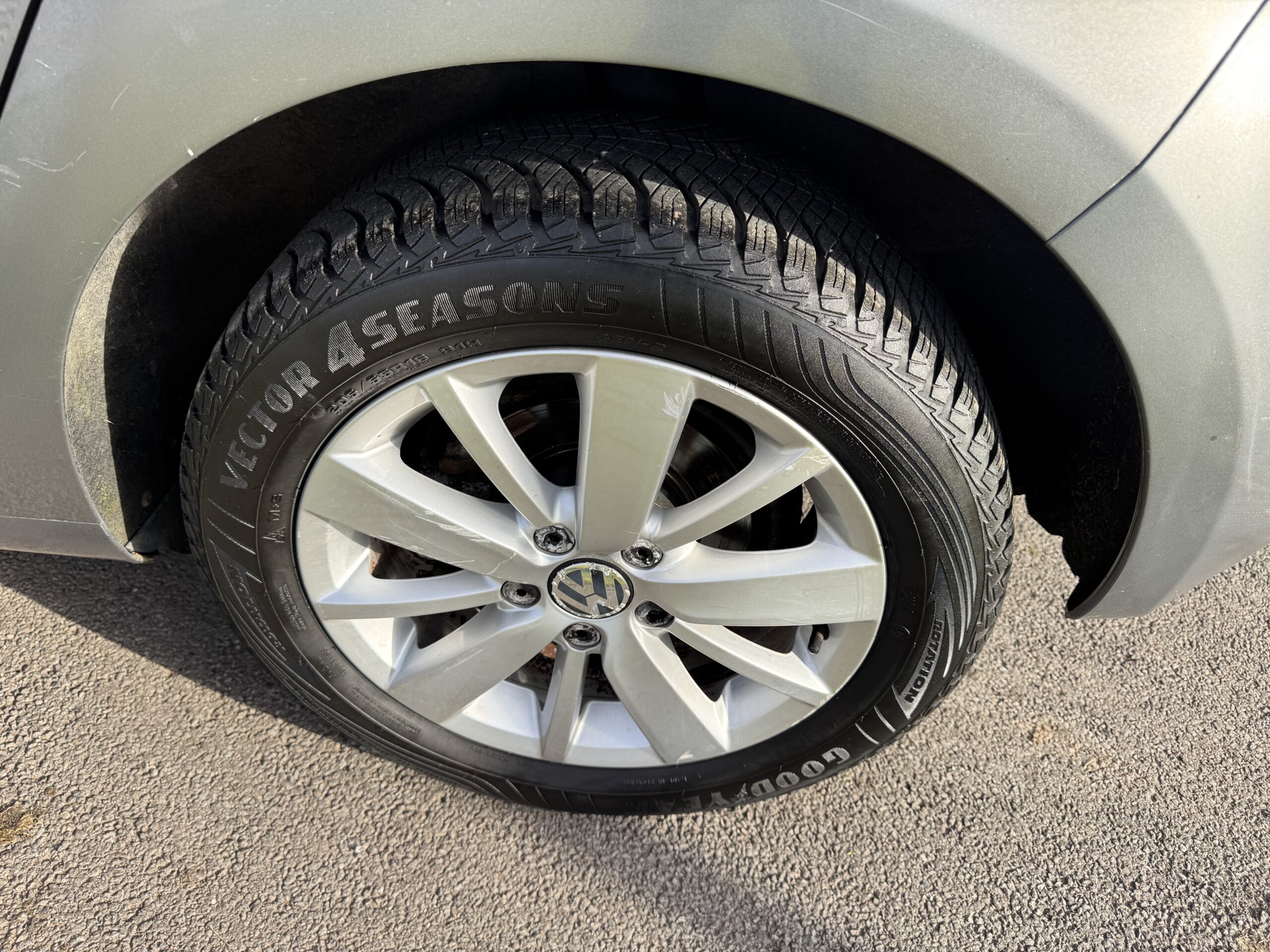 Volkswagen Golf 1.6 TDI BlueMotion Tech Match Euro 5 (s/s) 5dr