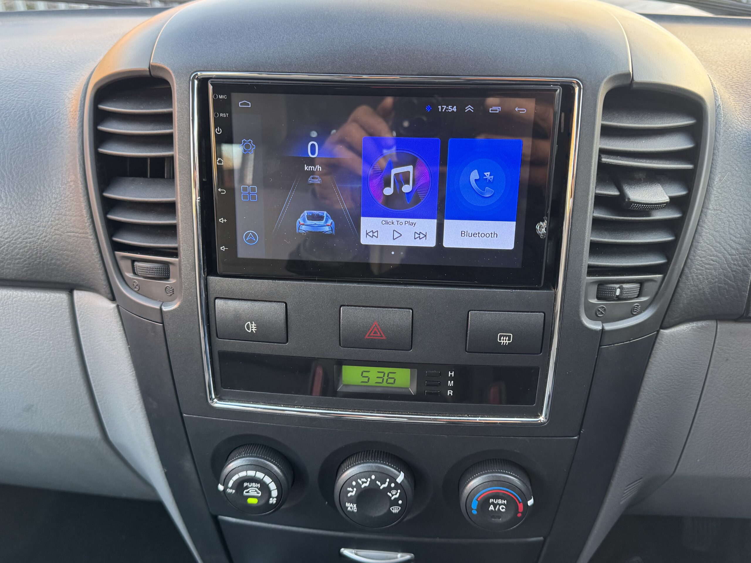 Kia Sorento 2.5 CRDi XE 5dr SG59ZGO  2009 (59)  59,000 miles Diesel Automatic Silver 2 owners Car