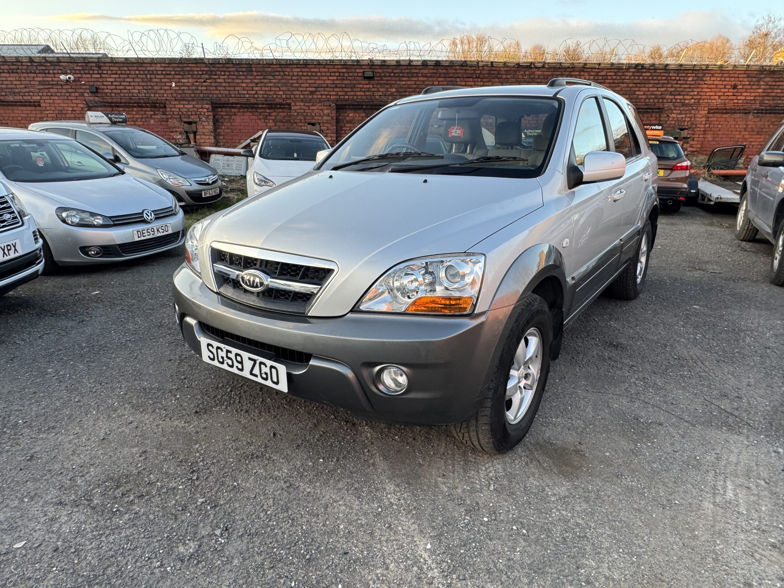 Kia Sorento 2.5 CRDi XE 5dr SG59ZGO  2009 (59)  59,000 miles Diesel Automatic Silver 2 owners Car