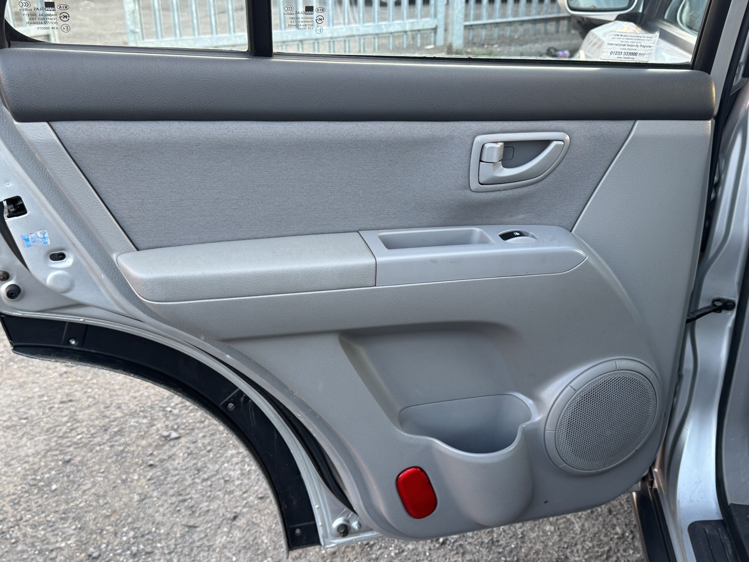 Kia Sorento 2.5 CRDi XE 5dr SG59ZGO  2009 (59)  59,000 miles Diesel Automatic Silver 2 owners Car