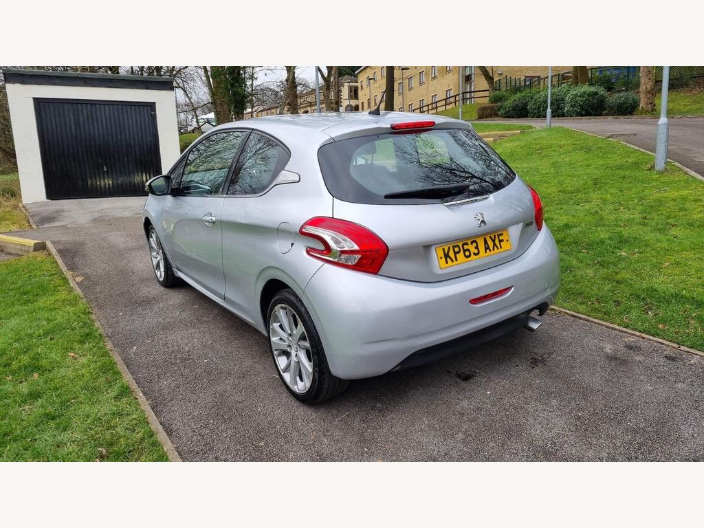 Peugeot 208 1.2 VTi Allure 3dr