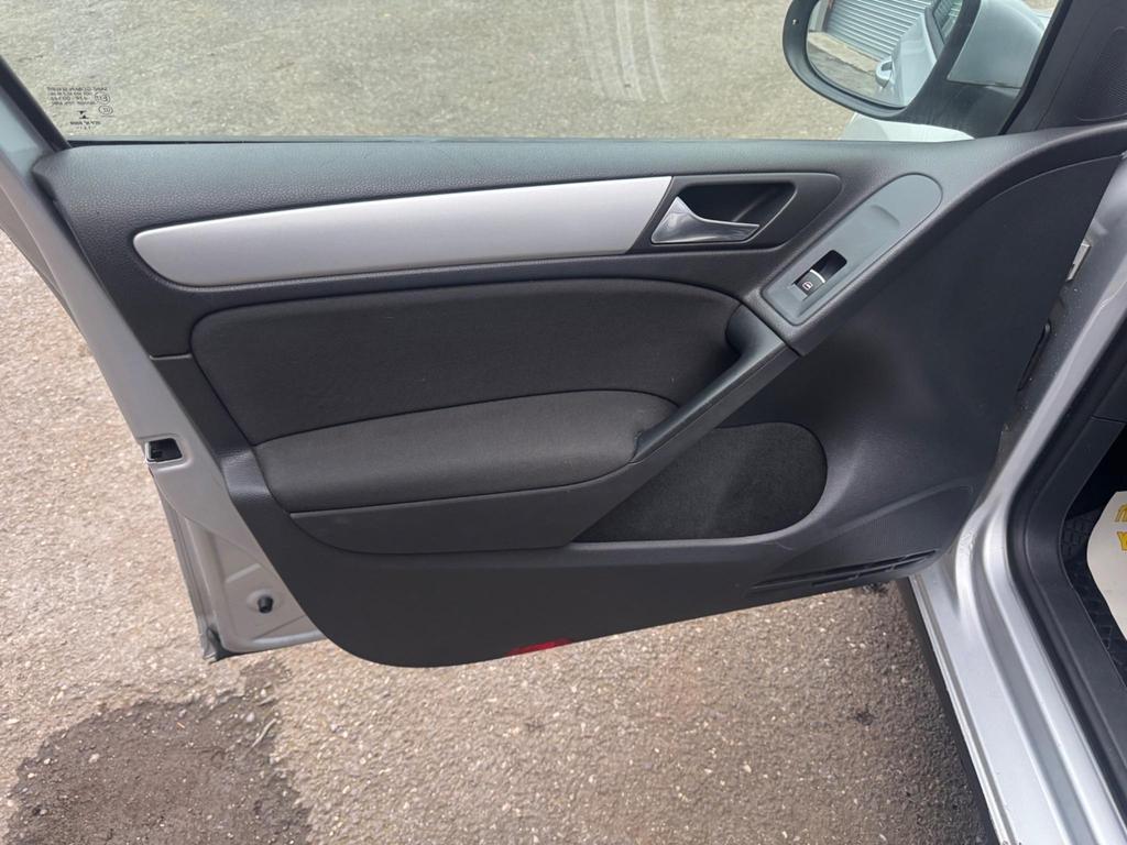 Volkswagen Golf 2.0 TDI GT DSG Euro 5 5dr