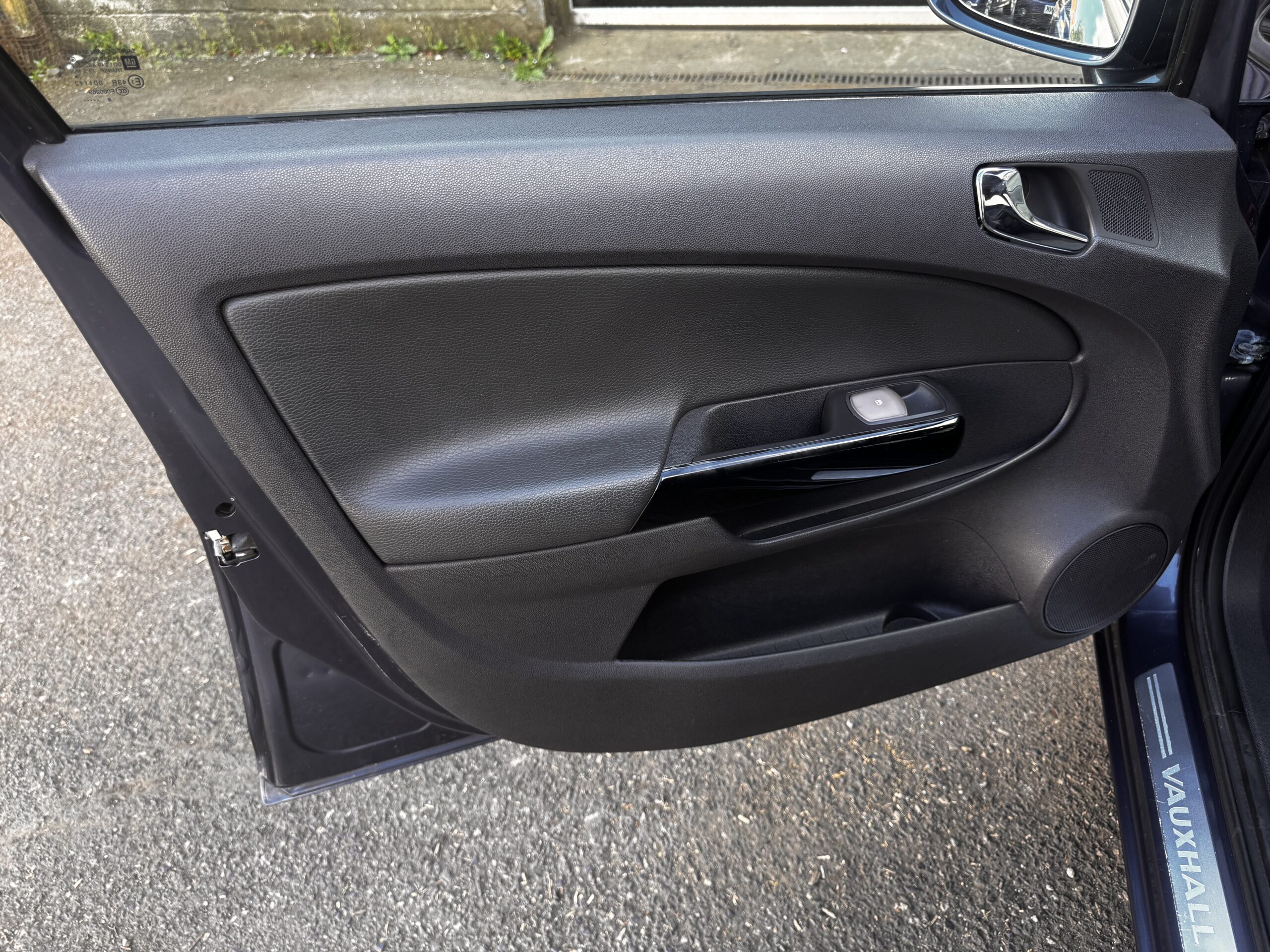 Vauxhall Corsa 1.2i 16v Design 5dr (a/c)