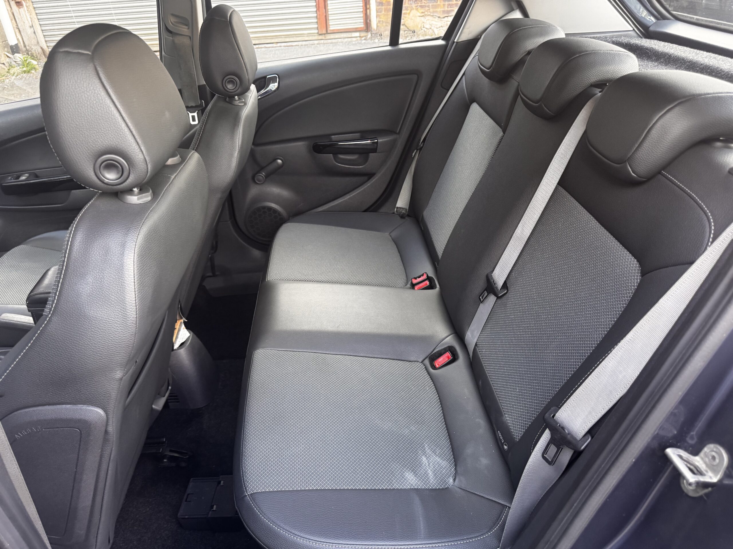 Vauxhall Corsa 1.2i 16v Design 5dr (a/c)