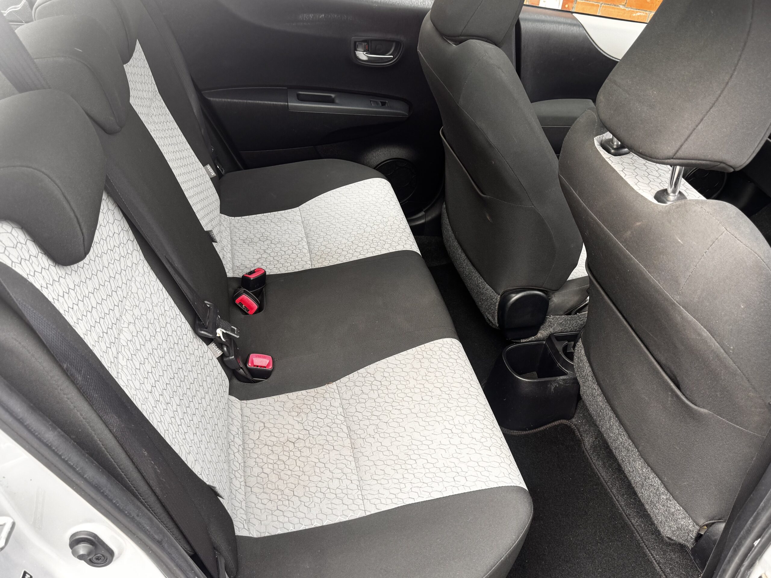 OV61HWN,Toyota Yaris 1.33 Dual VVT-i T Spirit Euro 5 5dr,2 owners Car ULEZ,