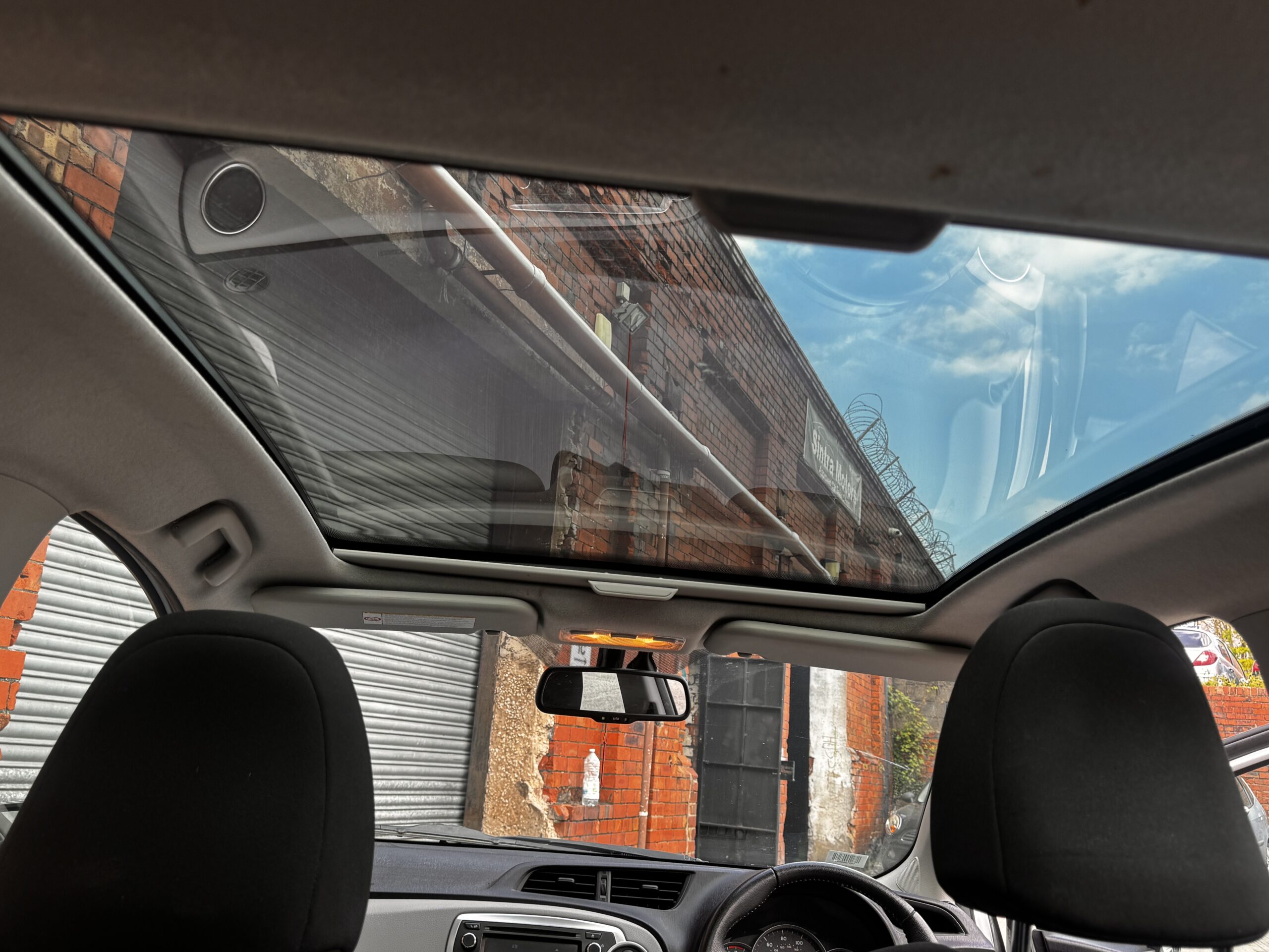 OV61HWN,Toyota Yaris 1.33 Dual VVT-i T Spirit Euro 5 5dr,2 owners Car ULEZ,