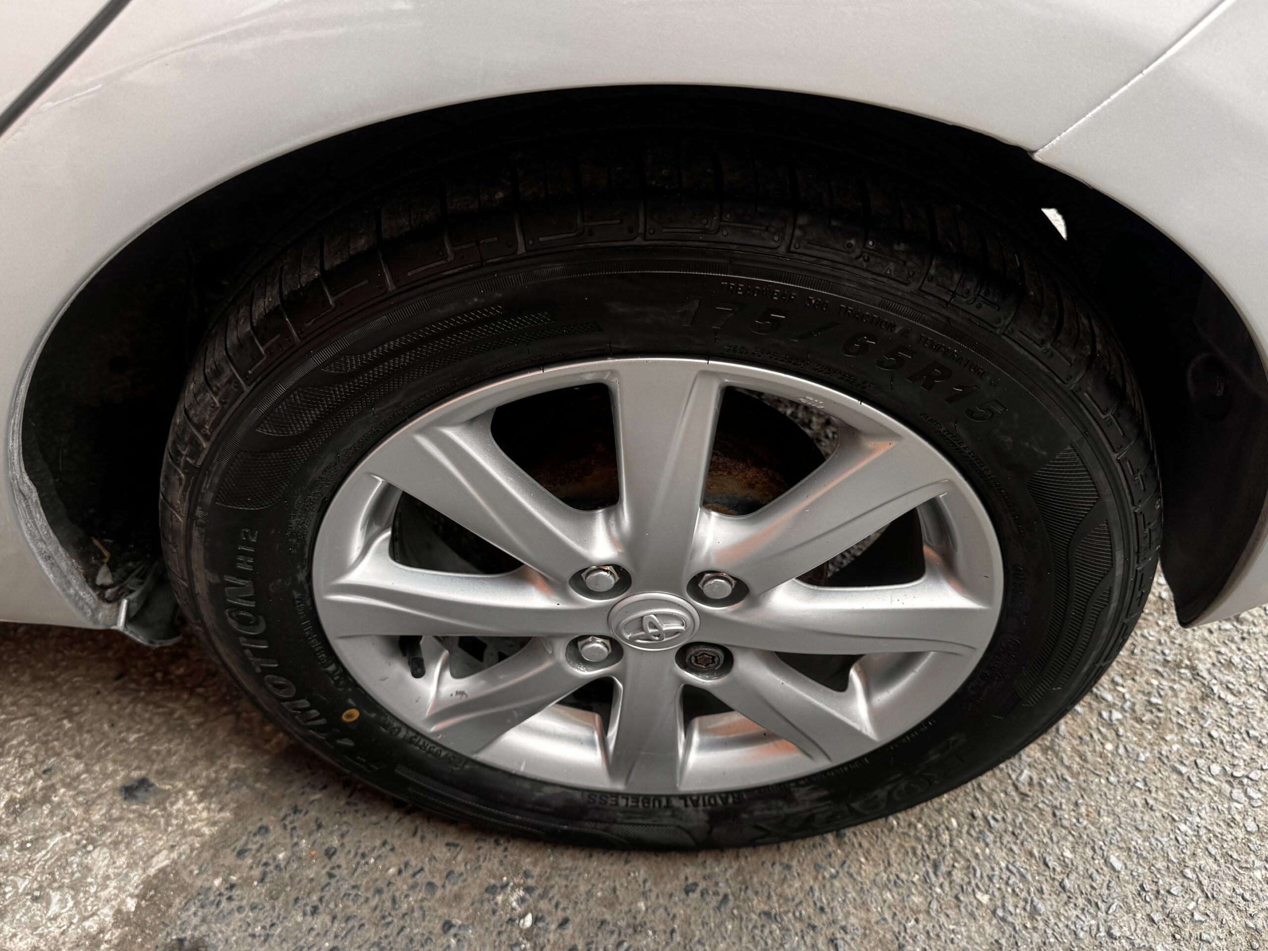 OV61HWN,Toyota Yaris 1.33 Dual VVT-i T Spirit Euro 5 5dr,2 owners Car ULEZ,