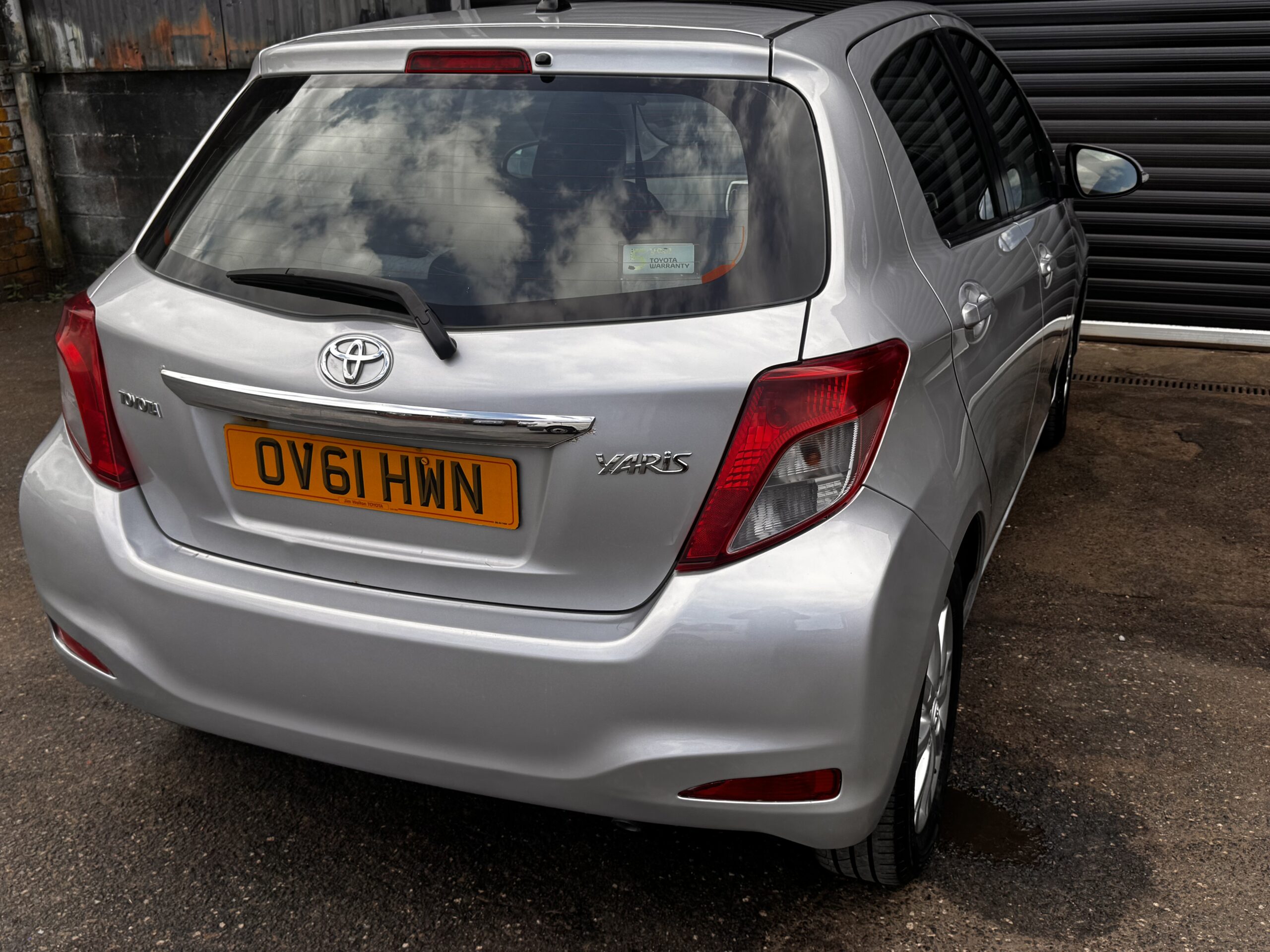 OV61HWN,Toyota Yaris 1.33 Dual VVT-i T Spirit Euro 5 5dr,2 owners Car ULEZ,
