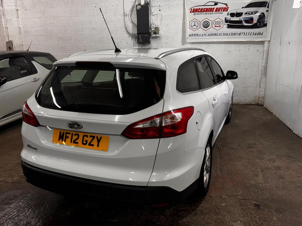 Ford Focus 1.6 Zetec Powershift Euro 5 5dr