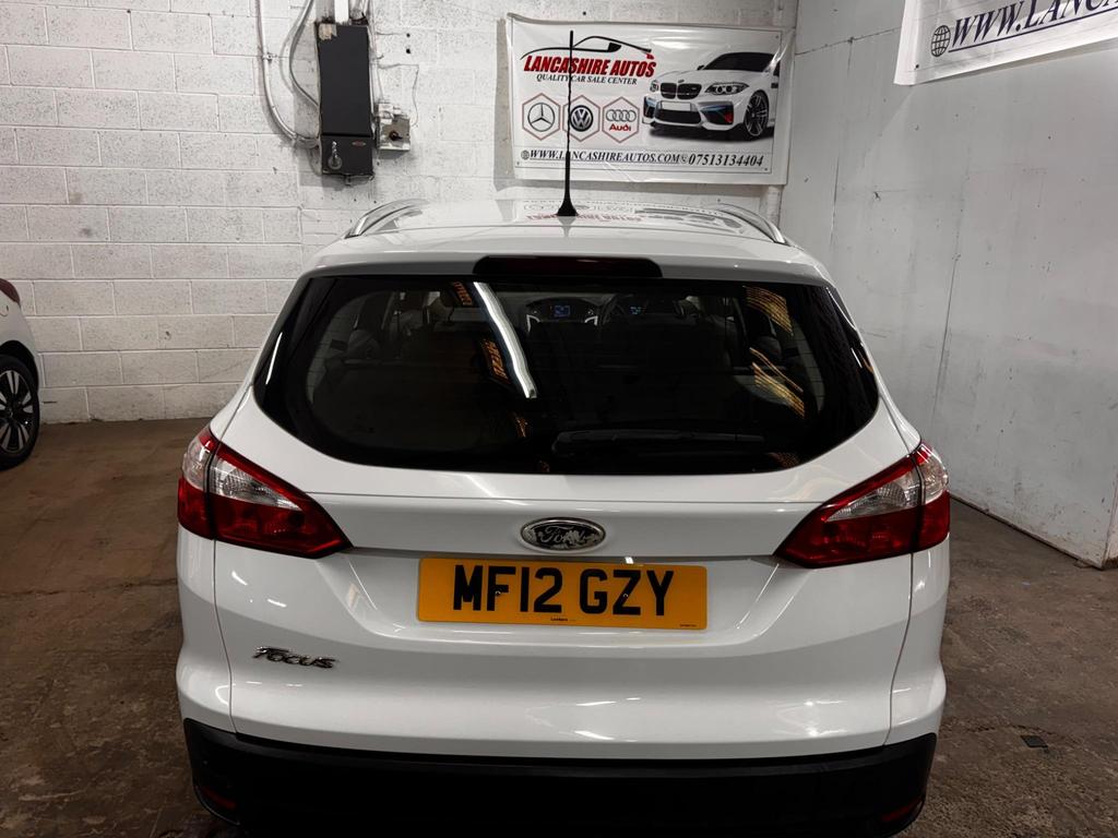 Ford Focus 1.6 Zetec Powershift Euro 5 5dr