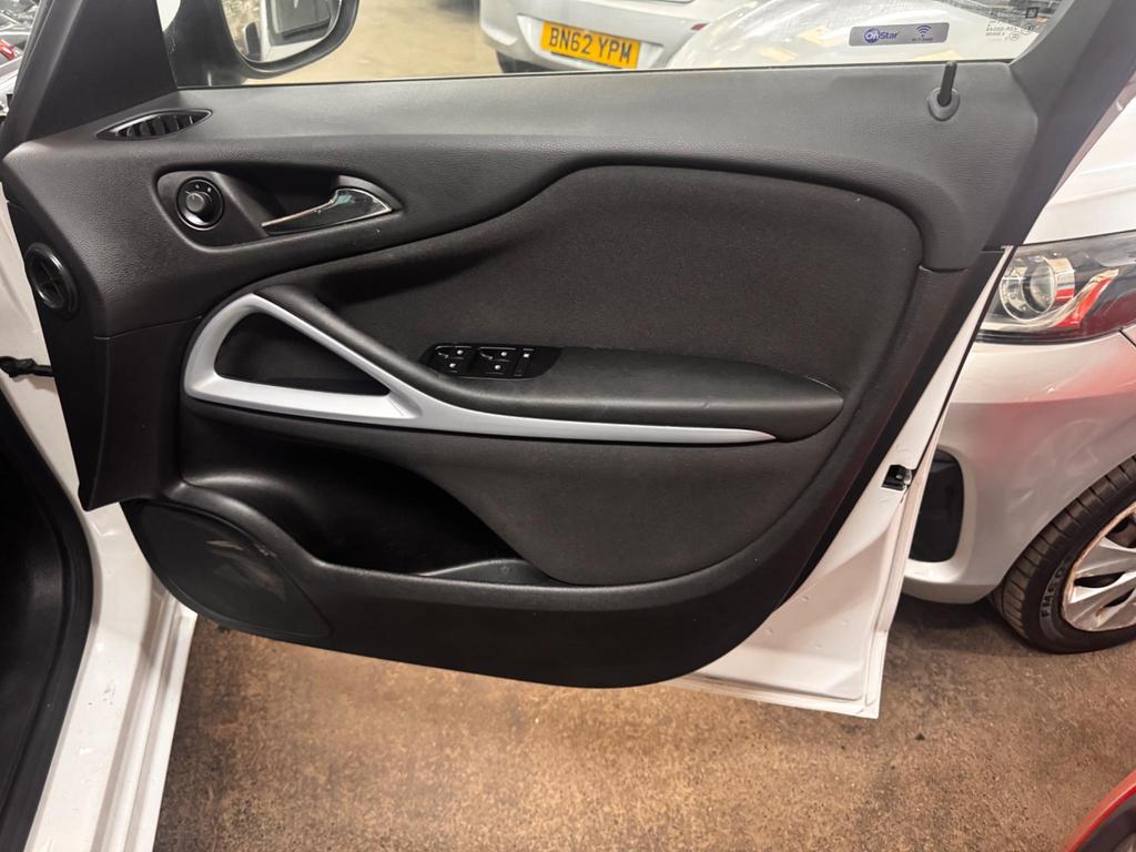 Vauxhall Zafira Tourer 1.4i Turbo Design Euro 6 5dr