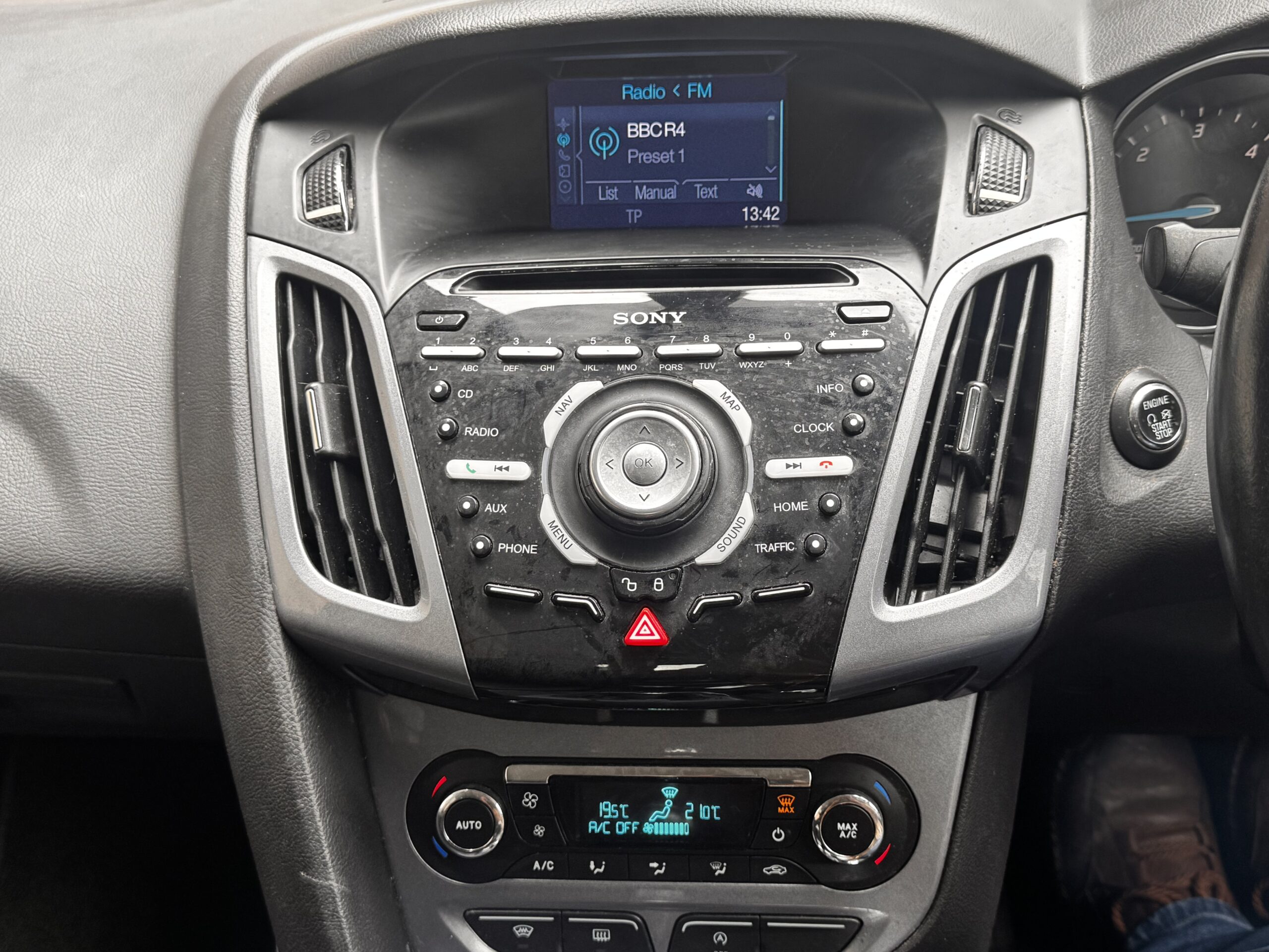 Ford Focus 1.6 TDCi Titanium Navigator Euro 5 (s/s) 5dr