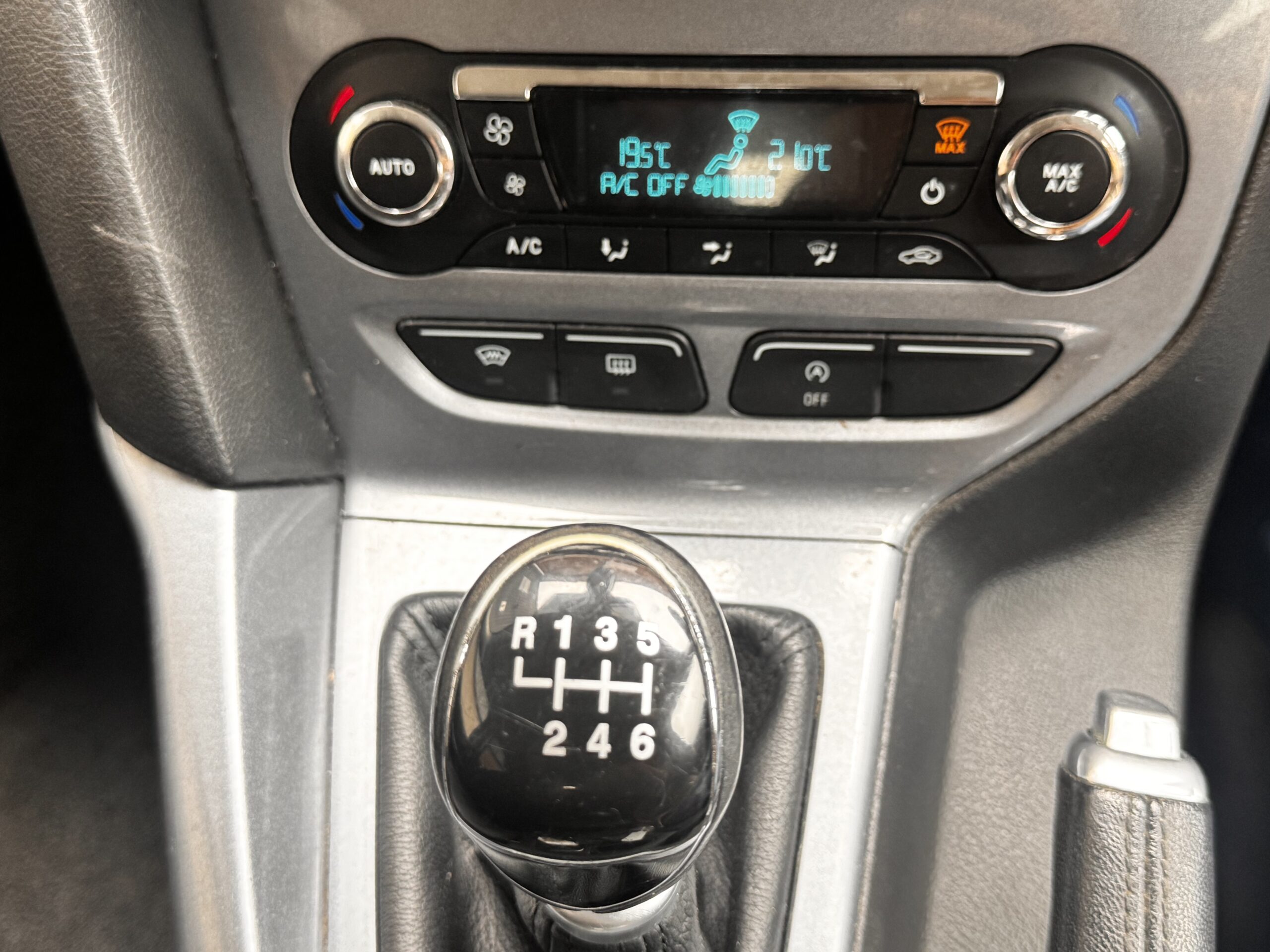 Ford Focus 1.6 TDCi Titanium Navigator Euro 5 (s/s) 5dr