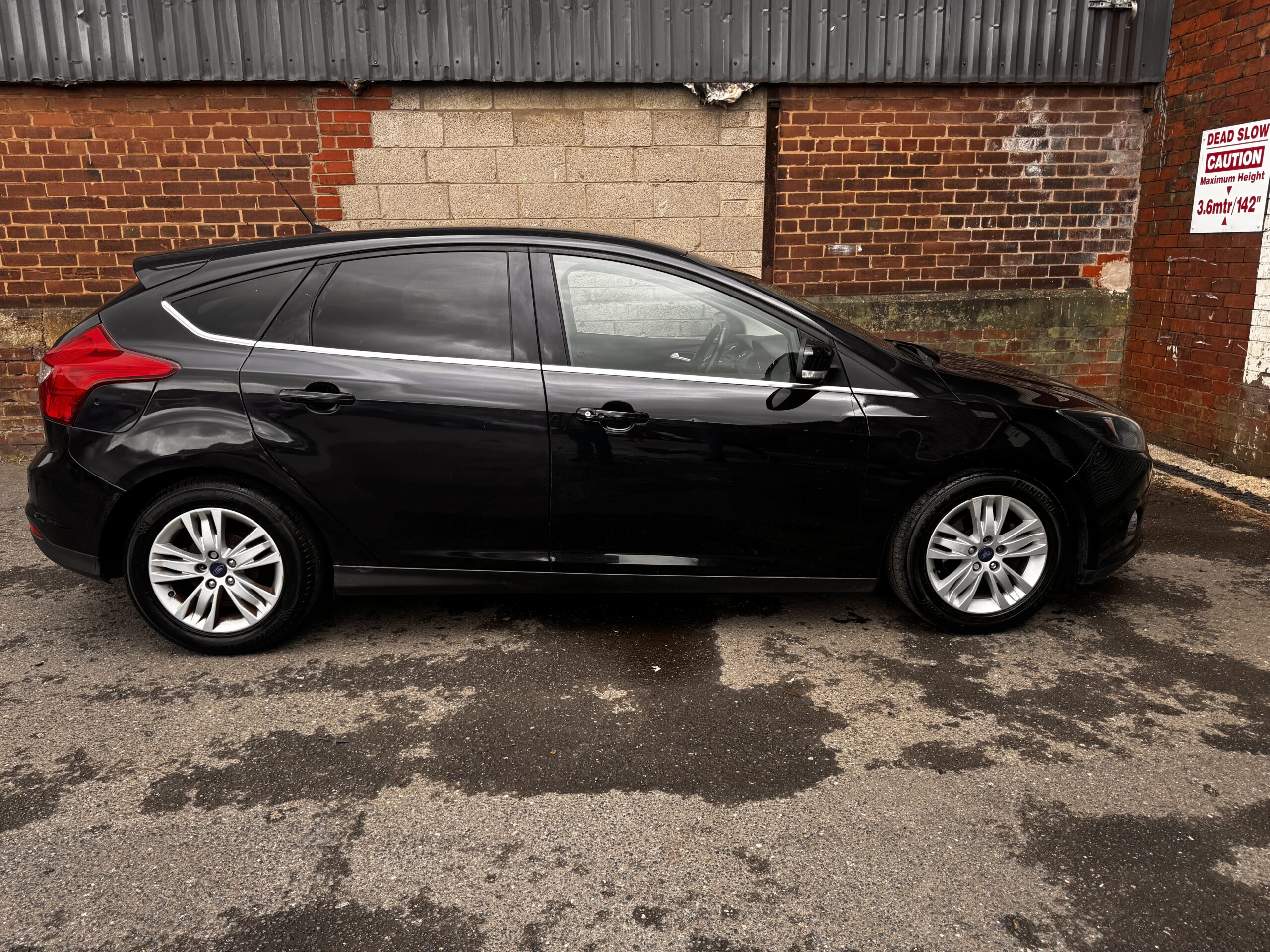 Ford Focus 1.6 TDCi Titanium Navigator Euro 5 (s/s) 5dr