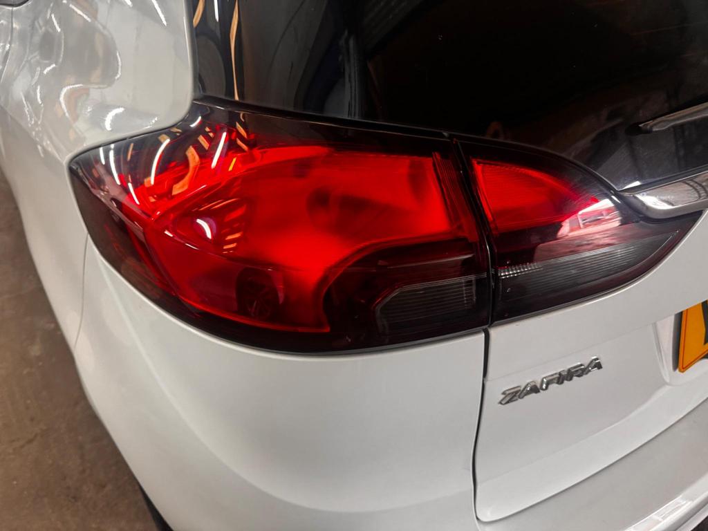 Vauxhall Zafira Tourer 1.4i Turbo Design Euro 6 5dr