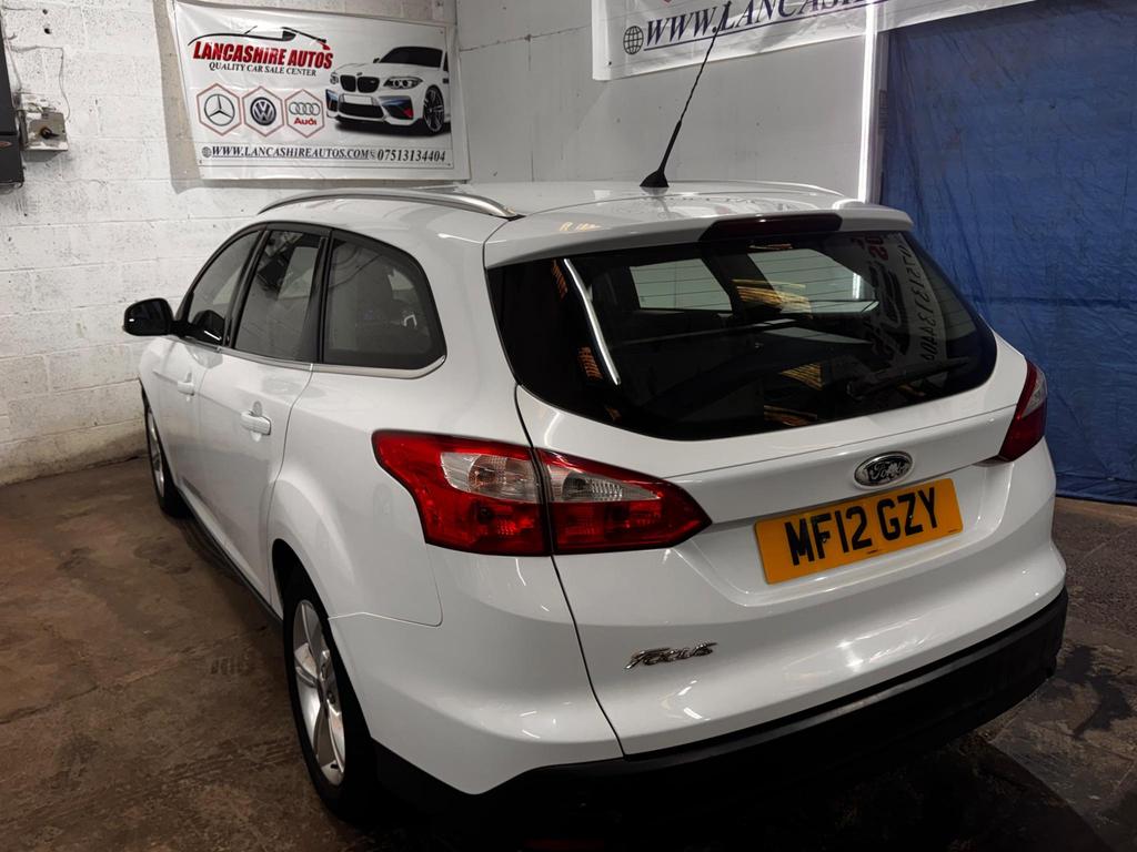 Ford Focus 1.6 Zetec Powershift Euro 5 5dr