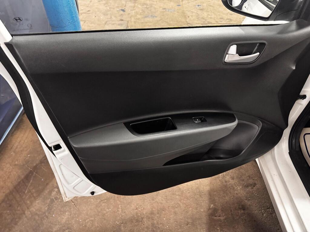 Hyundai i10 1.0 Premium Euro 6 5dr