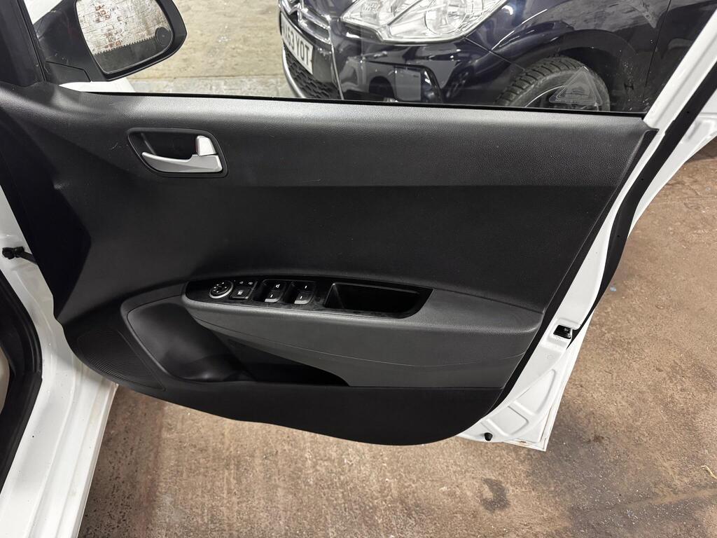 Hyundai i10 1.0 Premium Euro 6 5dr